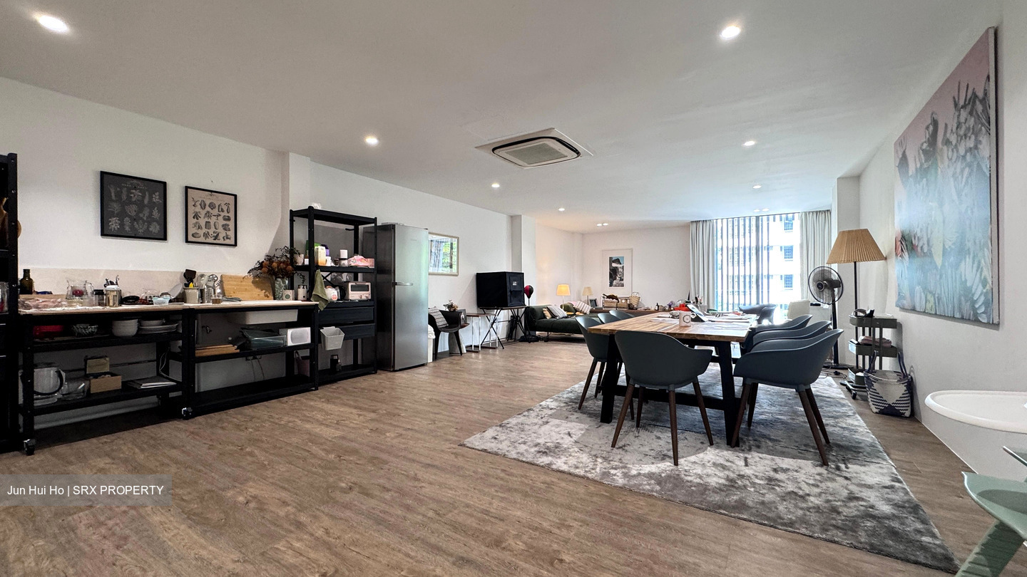 River Valley Road (D9), Shop House #492315101